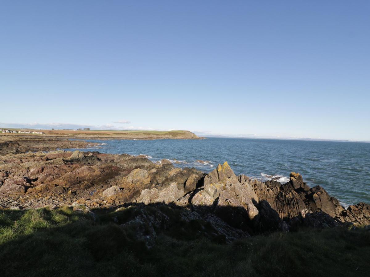 The Clamshell Apartment Isle of Whithorn Екстериор снимка